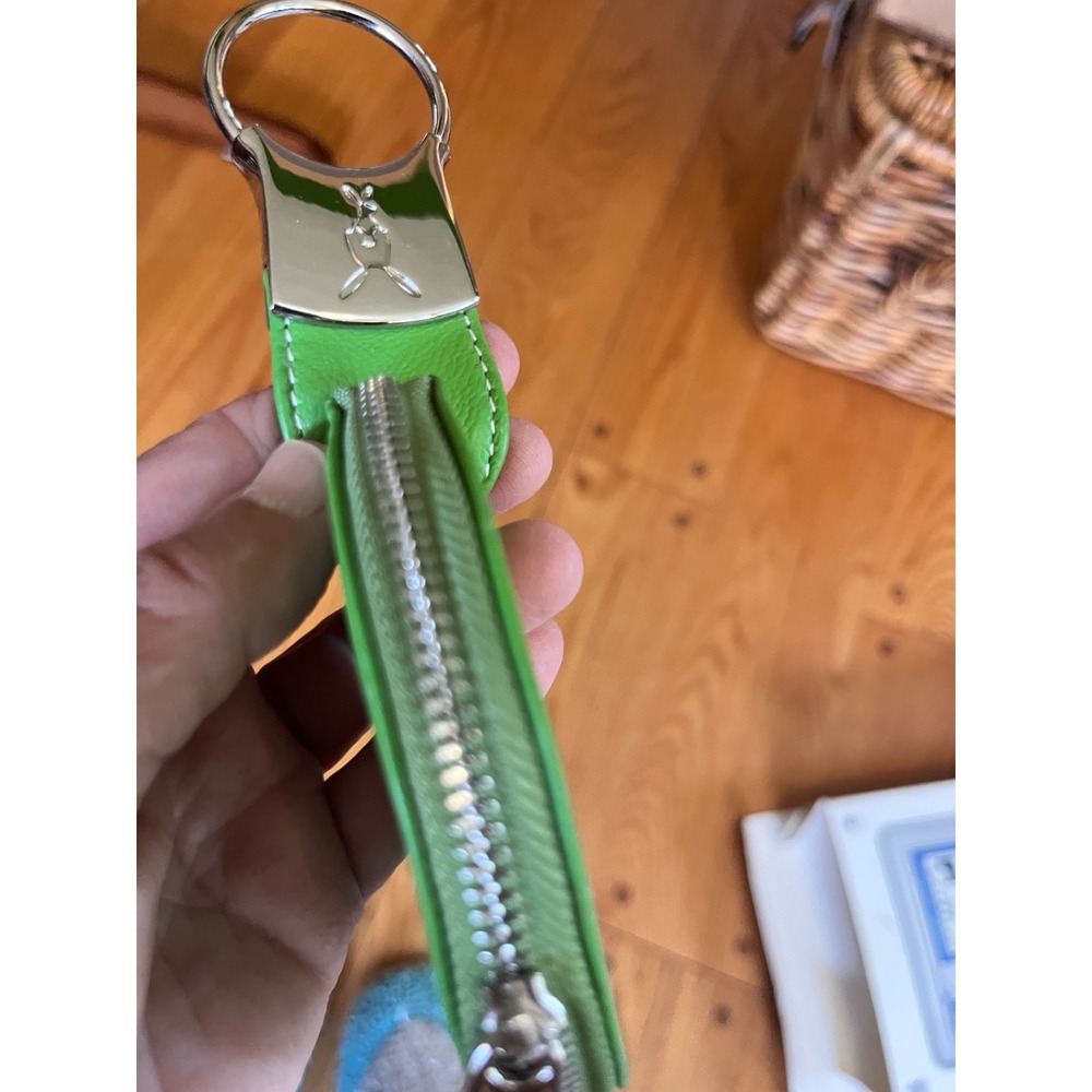 Stainless Steel Kangaroo Baby Joey Detachable Keychain Lime Green Zipper Pouch